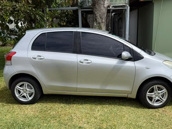 TOYOTA YARIS HATCHBACK