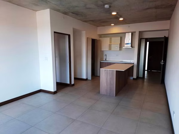 APARTMENT IN THE URUCA.