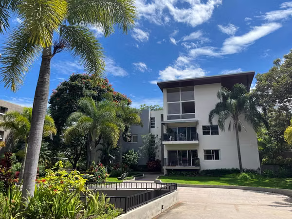 Apartment for Sale in Santa Ana. 26-718 REDUCED PRICE