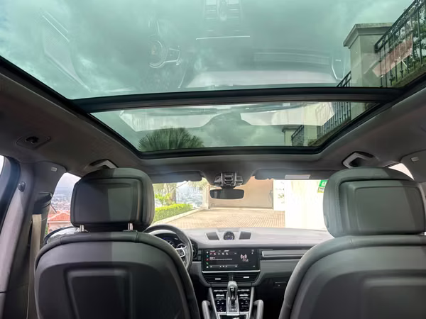 PORSCHE CAYENNE E-HYBRID PLATINUM EDITION