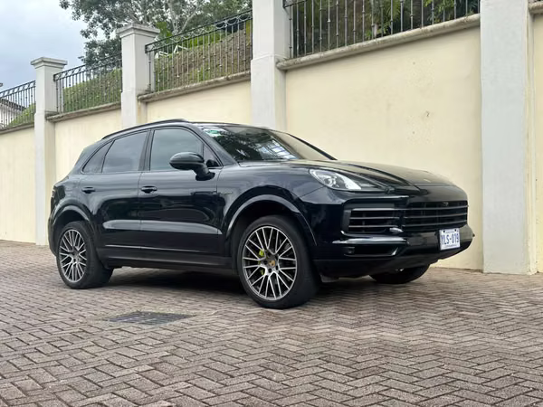 PORSCHE CAYENNE E-HYBRID PLATINUM EDITION