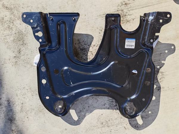 MOPAR Jeep Cherokee lower engine protector