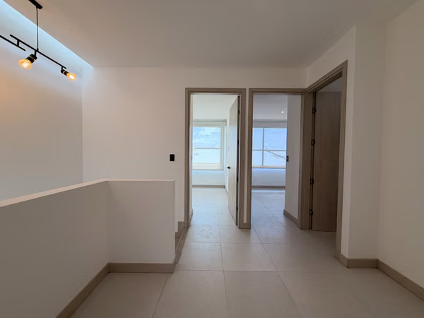Casa en alquiler en Lindora | Línea blanca + cuota condominal incluida | $2,300