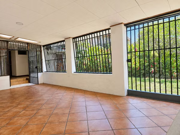 HOUSE FOR RENT | CURRIDABAT, NEAR EPA | 750,000