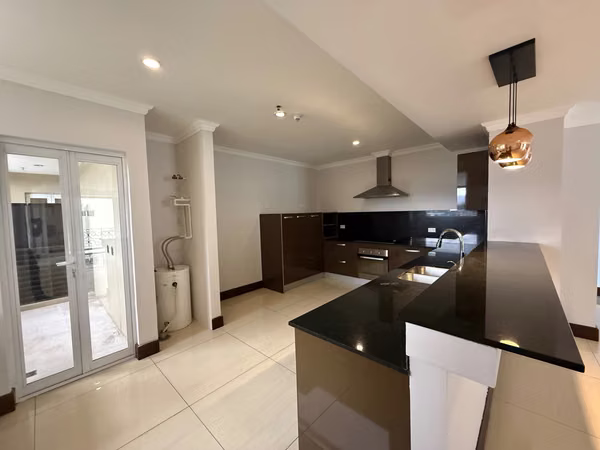 Alquiler apartamento en Torres del Lago, Sabana Sur | 2 habitaciones | 138 m² | $1.800