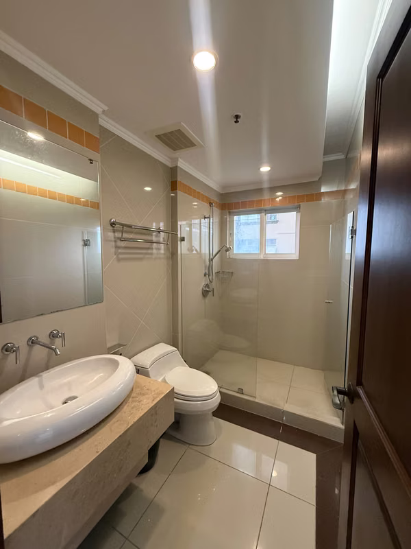 Alquiler apartamento en Torres del Lago, Sabana Sur | 2 habitaciones | 138 m² | $1.700