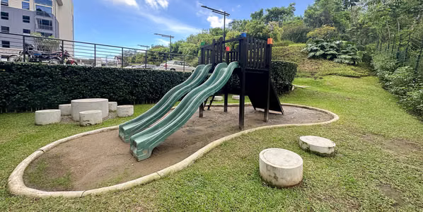 Alquiler Amoblado con Terraza en Nueve-84, Curridabat (CT)