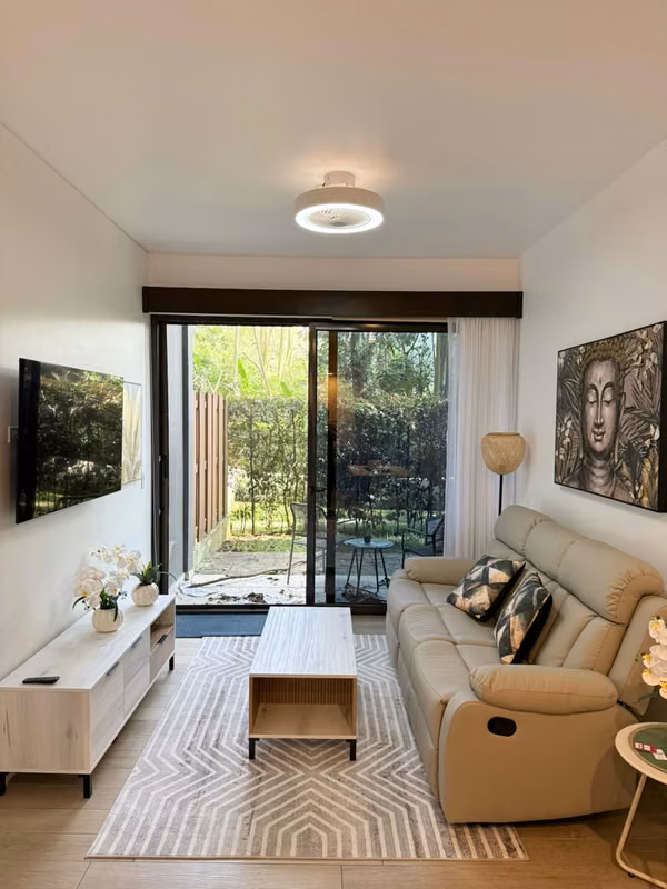 Alquiler Amoblado con Terraza en Nueve-84, Curridabat (CT)