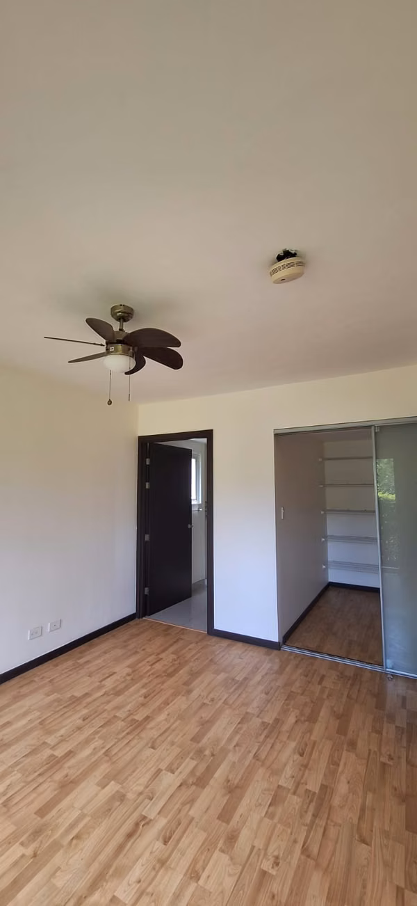 Se Alquila Bello Apartamento en 1er Piso San Nicolas de Bari