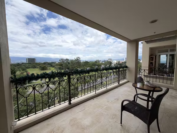 Venta / Alquiler Apartamento de 218 m2 habitables