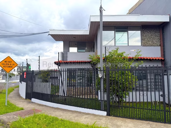 House for Sale in Los Yoses Sur, Zapote | 4 Bedrooms