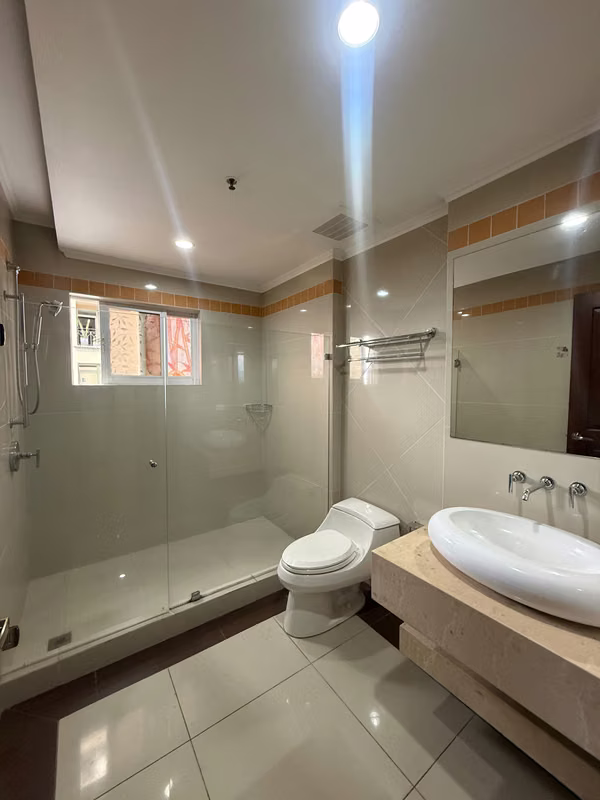 APARTAMENTO AMUEBLADO ALQUILER TORRES DEL LAGO SABANA 2 HABITACIONES JV577