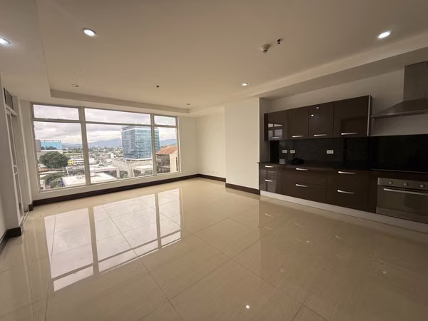 Apartment For Sale in Sabana Sur