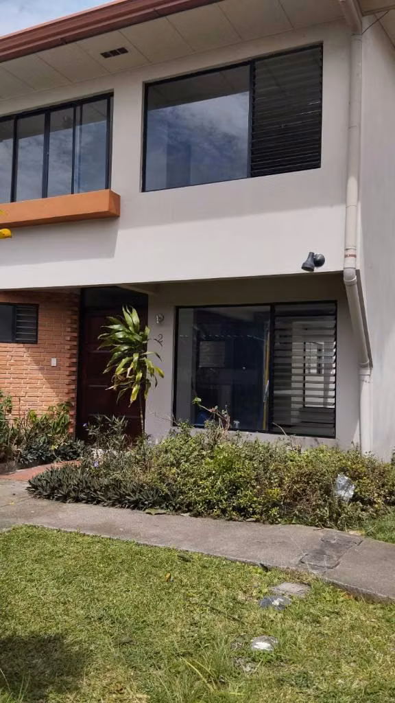 ALQUILO APARTAMENTO EN GUADALUPE – EXCELENTE UBICACIÓN
