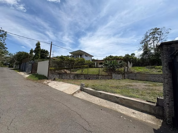 Lotes en Atenas, Santa Eulalia 326m2 y 700m2