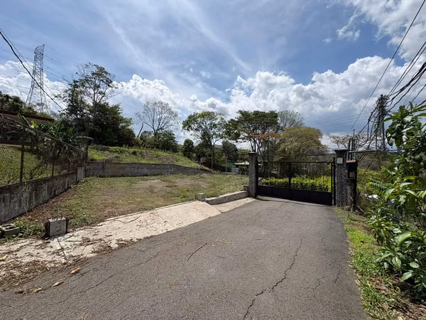 Lotes en Atenas, Santa Eulalia 326m2 y 700m2