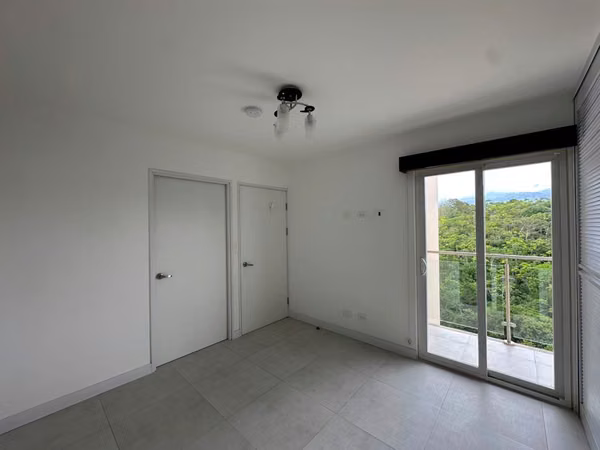 Spacious 3-Bedroom Apartment in Monte Alto Condominium, Curridabat