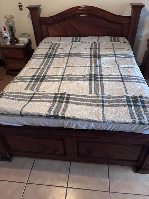 Queen bed