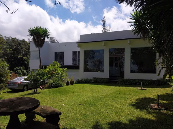 OPORTUNIDAD POR VIAJE CERCA DE TODO PRECIO REBAJADO 1,687m2