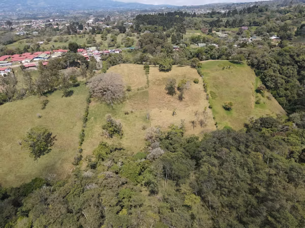 Land for sale in Goicoechea Vista de Mar 4.8 hectares