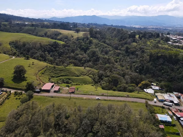 Terreno con dos frentes Vista de Mar Goicoechea 4.8 hectáreas