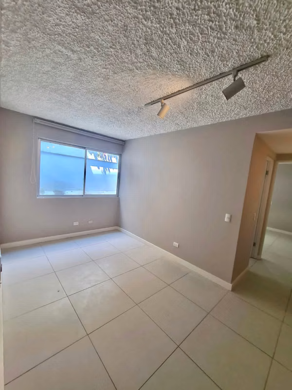 Apartamento con servicios por zona Oscar Arias. Mascotas ok. No parqueo