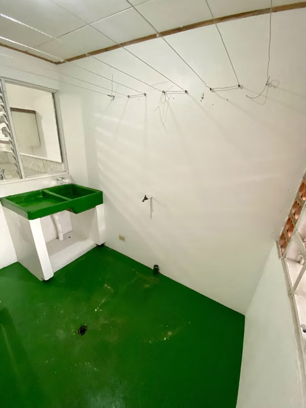 Se alquila apartamento