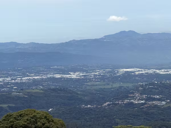 Sale of Quinta in Poás de Alajuela.