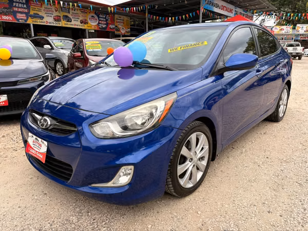 HYUNDAI ACCESS GLS-2013- AUTOMATIC -5.675,000