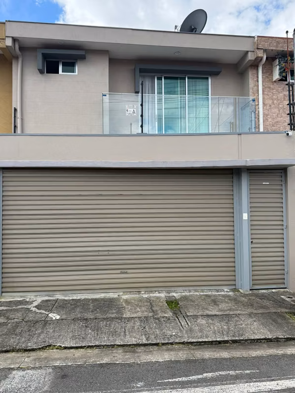 Se alquila casa en Residencial Monserrat, Concepción La Unión.
