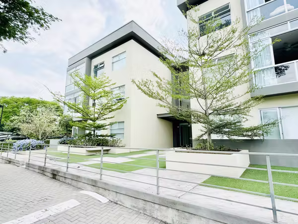 Moderno apartamento amueblado Lindora para alquiler o venta