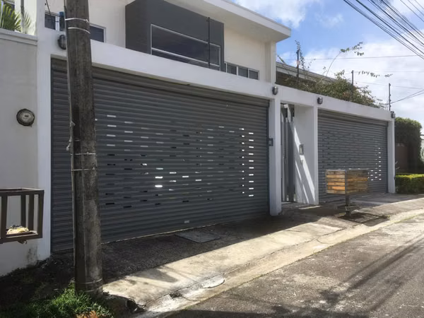 Apartment in a Condominium in Ayarco Sur