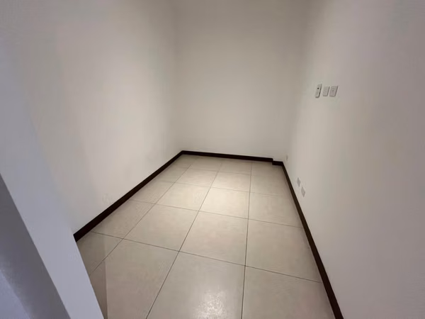 Alquiler apto 1 habitación con línea blanca Parques del Sol, Santa Ana