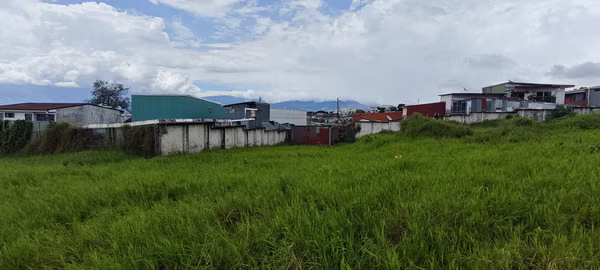 Hermoso Lote Purral Abajo Mixto- RA