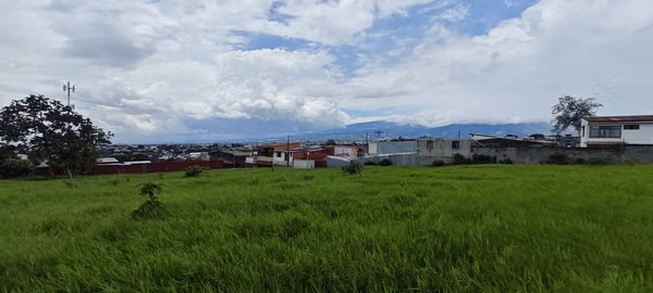 Hermoso Lote Purral Abajo Mixto- RA