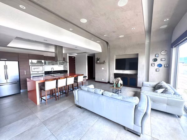 Exclusive Semi-Furnished Luxury Apartment – Distrito 4, Escazú
