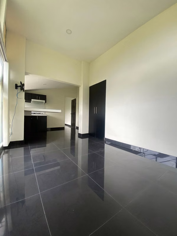Apt en escazu · San Rafael · 2 hab · 90 m²
