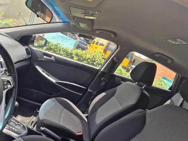 Hyundai accent
