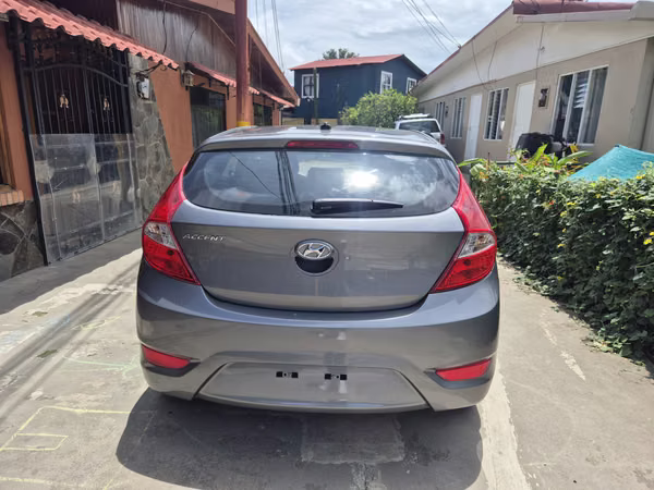 Hyundai accent