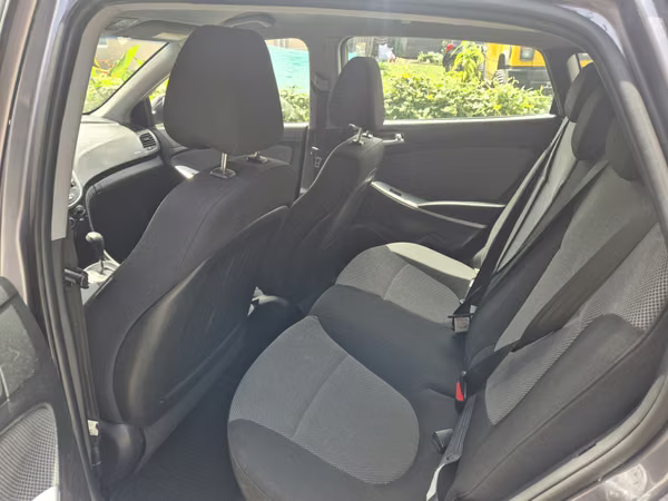 Hyundai accent