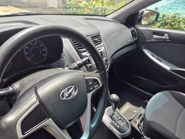 Hyundai accent