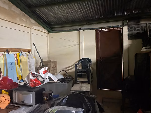 Venta de propiedad con bodega construida, apta para desarrollo de apartamentos, o alguna actividad comercial