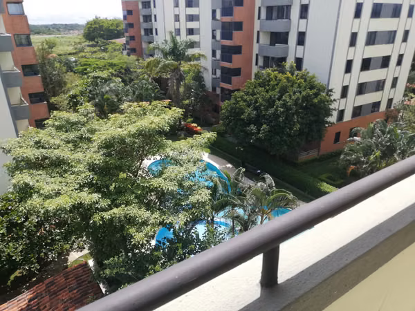 GANGA! Beautiful apartment in large Condominium