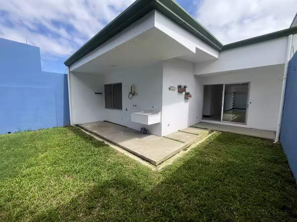 CASA EN VENTA CONDOMINIO LOMAS DE MONTES DE OCA