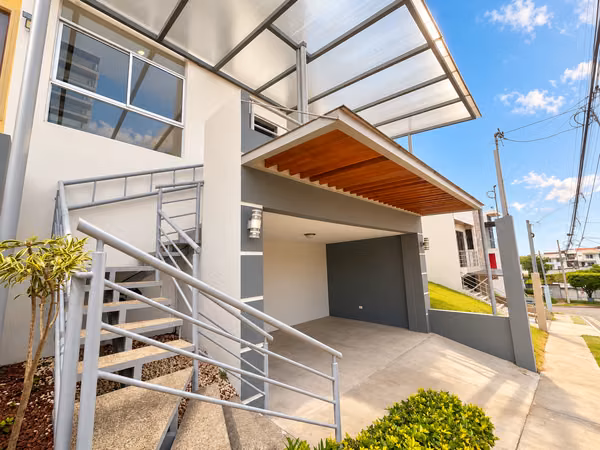 CASA EN VENTA CONDOMINIO LOMAS DE MONTES DE OCA