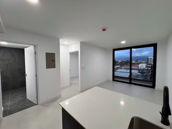 Apartment Sky Garden Sabana white line
