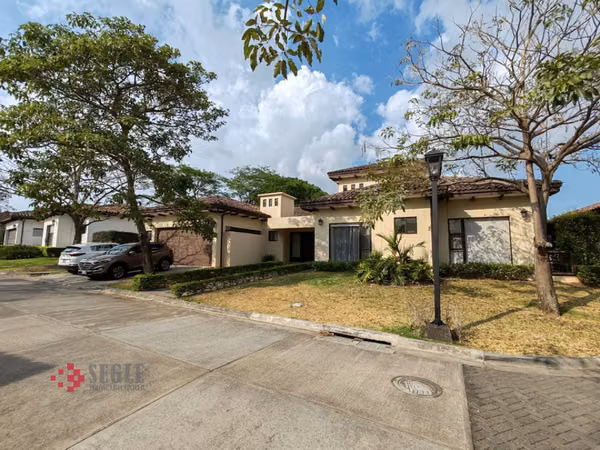 SINGLE-STORY LUXURY HOME FOR SALE IN LINDORA, SANTA ANA