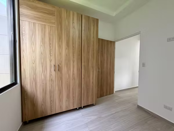 Alquiler de casa para estrenar. Condominio Real Ojo de Agua.