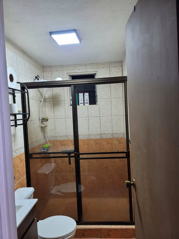 Alquiler de Habitaciones Amuebladas en San Pedro, Montes de Oca – 155,000