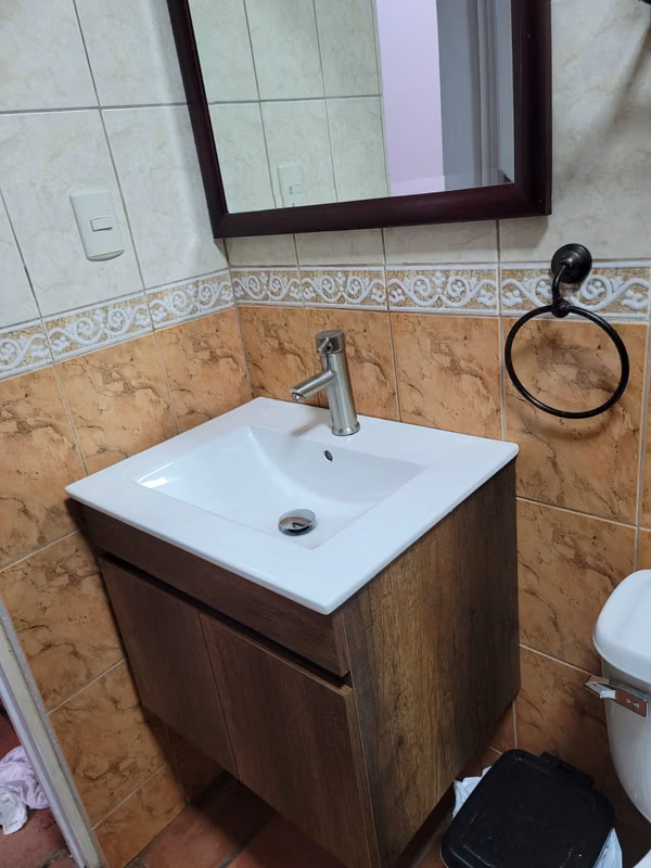 Alquiler de Habitaciones Amuebladas en San Pedro, Montes de Oca – 155,000
